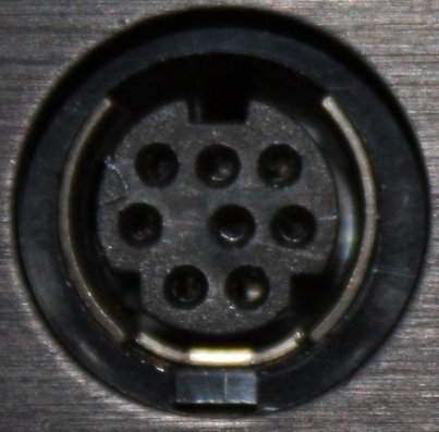 8 pin Mini-DIN